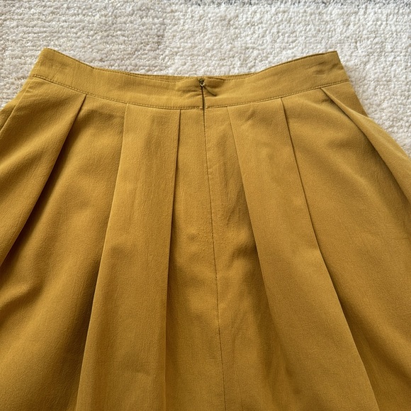 NWOT A-line midi skirt, knee length, color mustard, size S - Picture 2 of 5